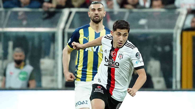 Emirhan İlkkan bu sezon 10 resmi maçta forma giydi ve 1 gol attı