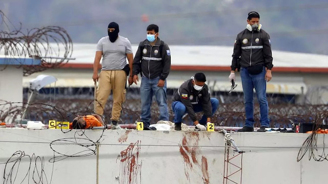Ekvador'da cezaevinde çıkan isyanda 100 mahkum firar etti
