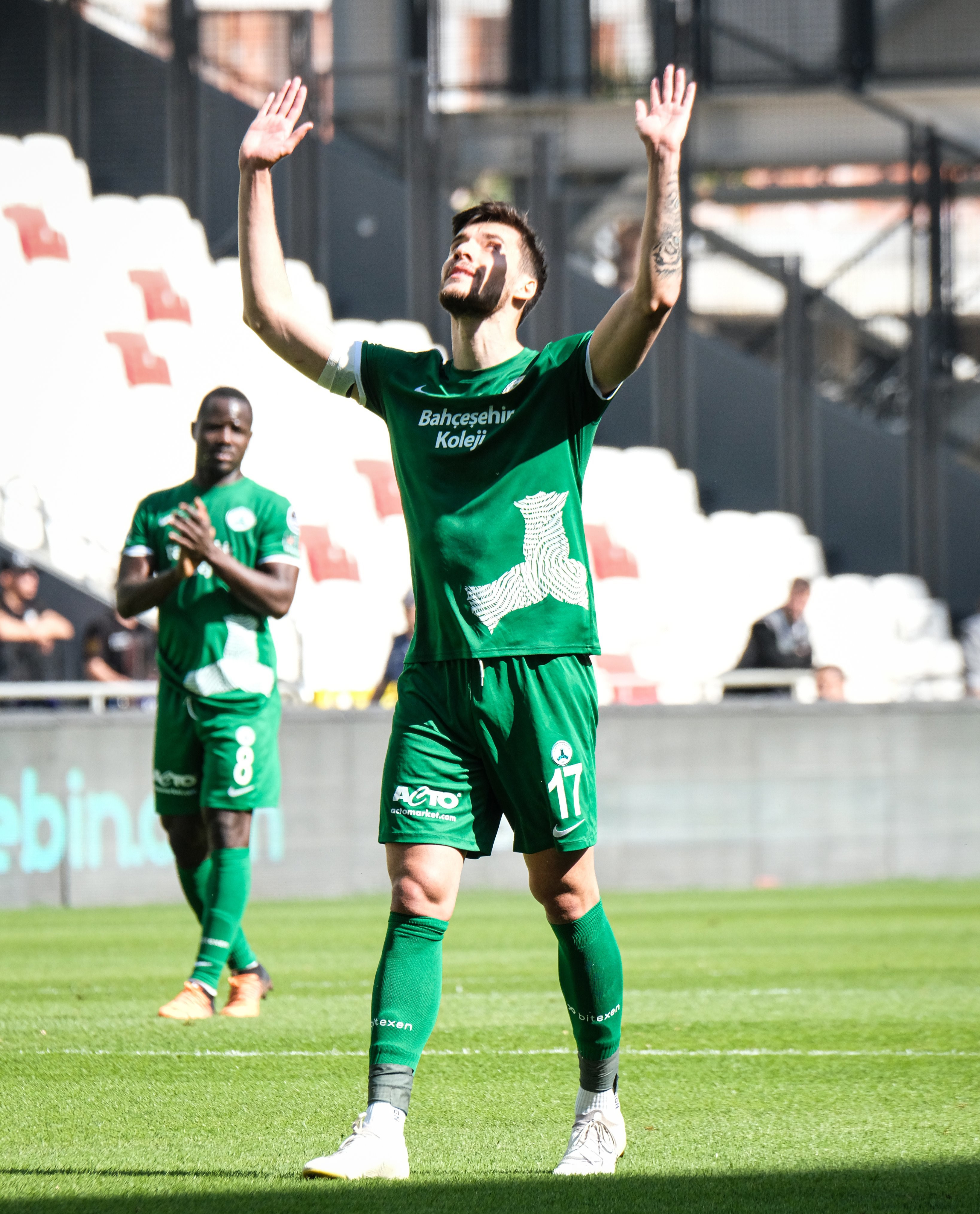 Umut Nayir, GZT Giresunspor formasıyla çıktığı 32 maçta 9 gol kaydetti.
