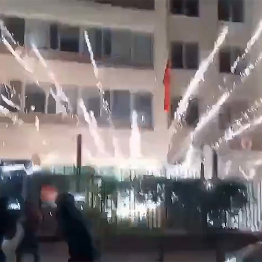 PKK yandaşları Türkiye’nin Paris Başkonsolosluğuna EYP ile saldırdı
