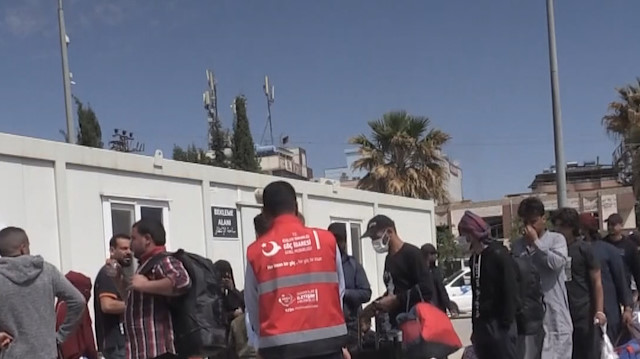 Suriyelilerin ülkelerine gönüllü geri dönüşleri devam ediyor