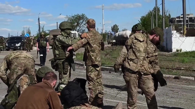 Rusya: 24 saat içinde 29'u yaralı 694 Ukrayna askeri teslim oldu