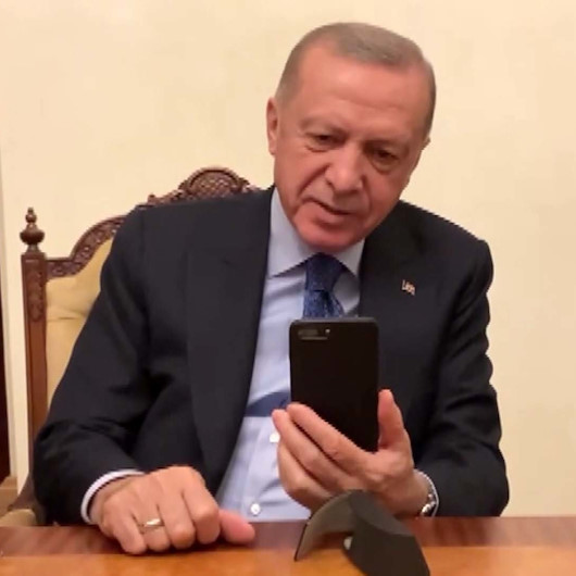 Cumhurbaşkanı Erdoğandan şampiyon boksörlere tebrik telefonu