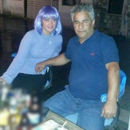 CHPnin terlik tiyatrosu: Çöpten alıp giydim diyen adamın çilingir sofrasında fotoğrafları ortaya çıktı