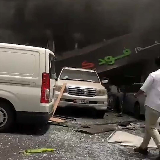BAEnin başkenti Abu Dabide şiddetli patlama: İki ölü 120 yaralı