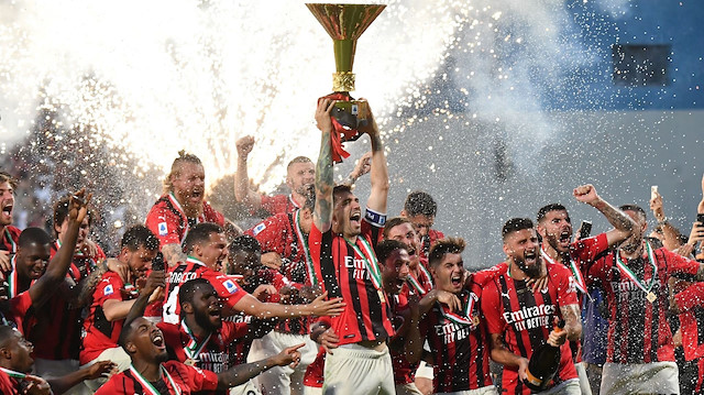 Milan 11 yıl sona şampiyon oldu
