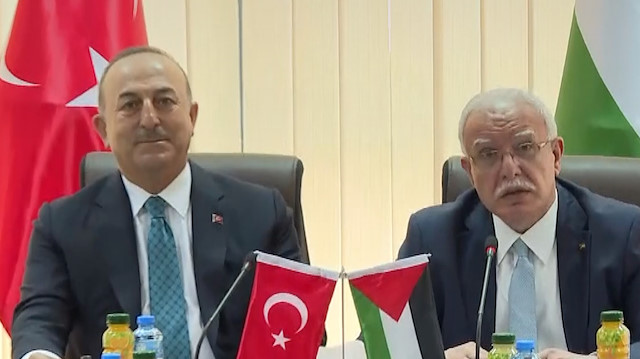 Dışişleri Bakanı Çavuşoğlu Filistin’de mevkidaşı ile görüştü