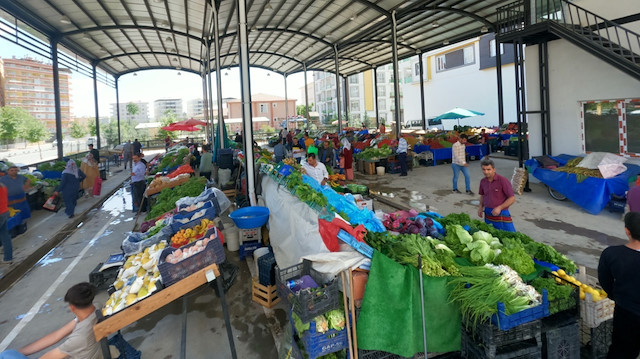 ​Siirt Belediyesince üç ayrı noktada kurulan semt pazarları hizmete girdi