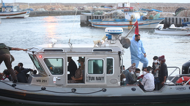 Tunus’ta düzensiz göçmenleri taşıyan tekne battı: Bir kişi öldü 75 kişi kayboldu