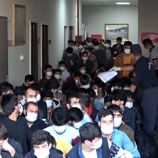 Kocaelide yakalanan 400 düzensiz göçmen sınır dışı edilecek