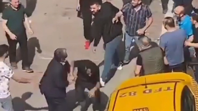 Sultangazi'de hırsızlık şüphelisine mahalleliden meydan dayağı