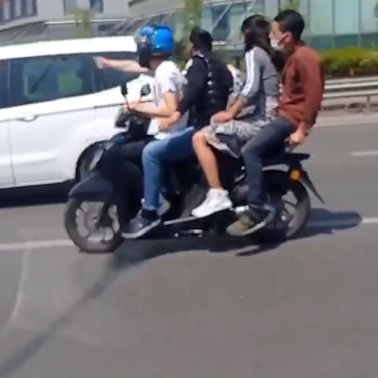 Kartal D-100de tehlikeli yolculuk kamerada