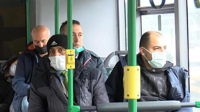 Toplu taşımada maske zorunluluğu kalkıyor mu?