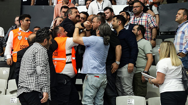 Beşiktaş mali genel kurulunda kavga