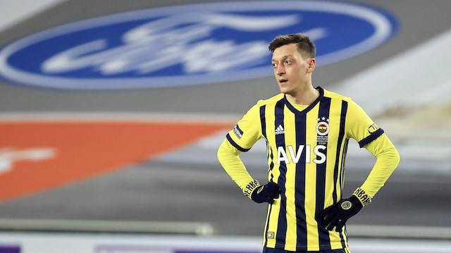 Mesut Özil bu sezon 26 maça çıktı ve 9 gol, 2 asist kaydetti.