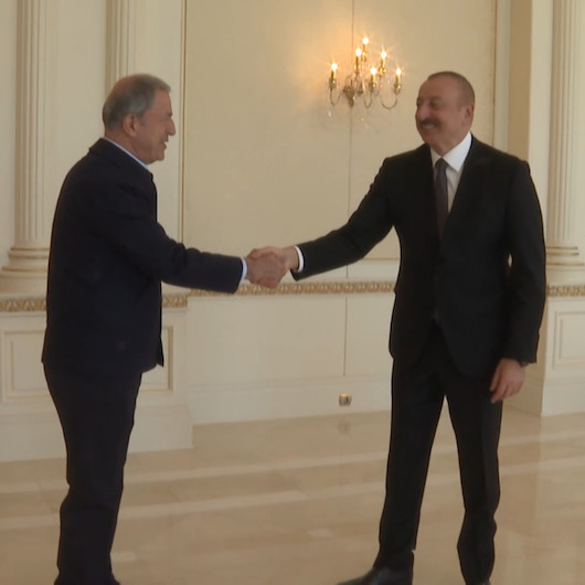 Milli Savunma Bakanı Akar ve komuta kademesi Baküde Aliyevle görüştü