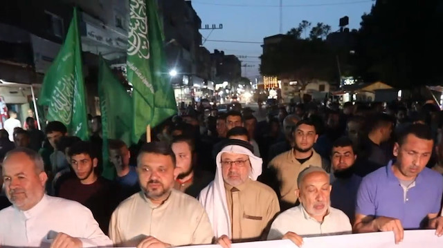Fanatik Yahudilerin 'bayrak yürüyüşü' Gazzeli halk tarafından protesto edildi