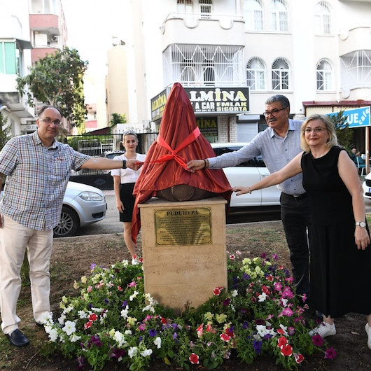 CHP'li belediye yine heykel