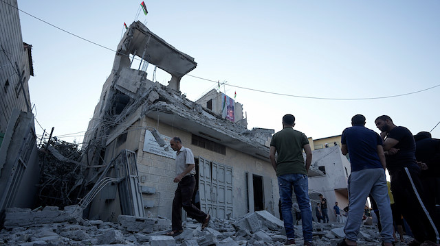 İsrail güçleri Tel Aviv'de silahlı eylemde bulunan Filistinlinin evini patlayıcılarla yıktı