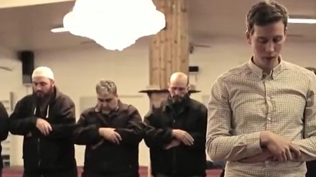 İsveç'te kilisenin gençlik kolları başkanı Müslüman oldu.