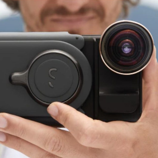 Sony gözünü karartı: Akıllı telefonlar DSLR kameraları geride bırakacak