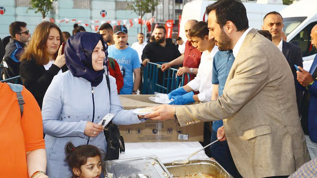 Bağcılar Belediye Başkanı Abdullah Özdemir keşkek festivaline katıldı.