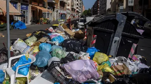 Roma belediye başkanı geçen yıl  şehre 'olağanüstü bir temizlik' sözü vermişti