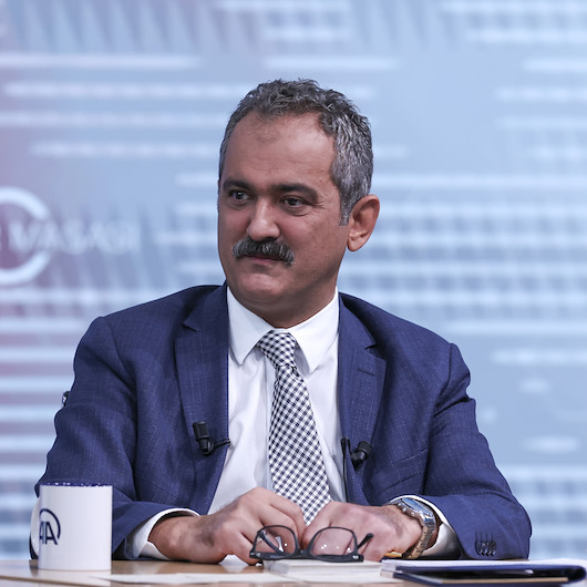 Milli Eğitim Bakanı Mahmut Özerden 12. sınıf öğrencilerine devamsızlık müjdesi