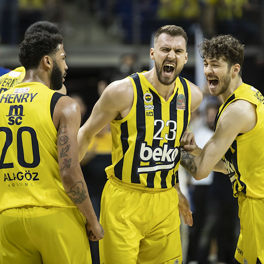 Fenerbahçe Beko Sinan Erdem'de şampiyonluğunu ilan etti