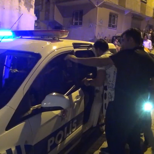 Kendisini bıçaklayan iki çocuğunu tabanca ile vurdu: 1 ölü 1 yaralı