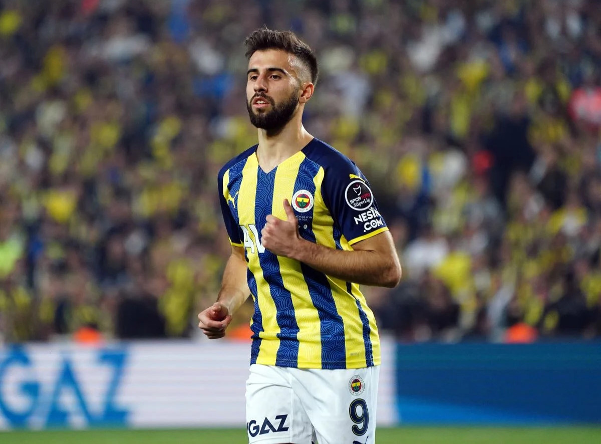 Transfermarkt verilerine göre Rossi'nin güncel piyasa değeri 14.5 milyon euro.