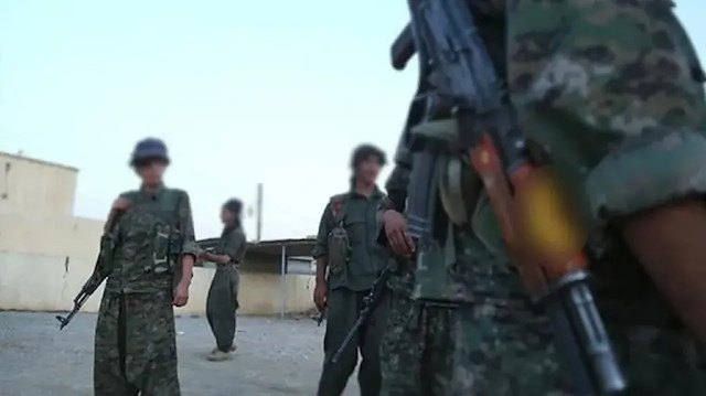 YPG/PKK Rakka'da silahlı kadrosuna katmak için bir kız çocuğunu kaçırdı