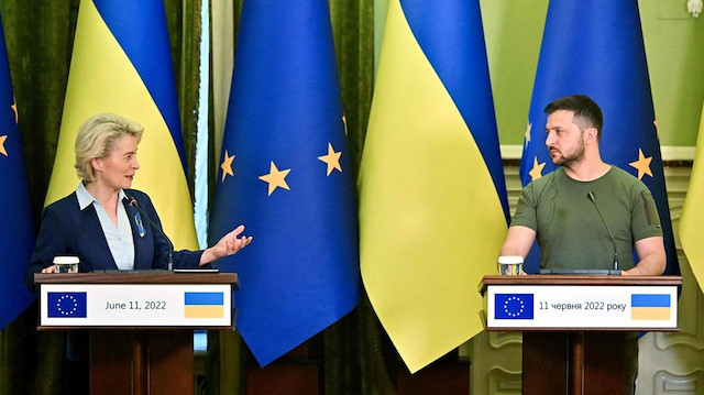 AB Komisyonu Başkanı Leyen ve Ukrayna lideri Zelenskiy
