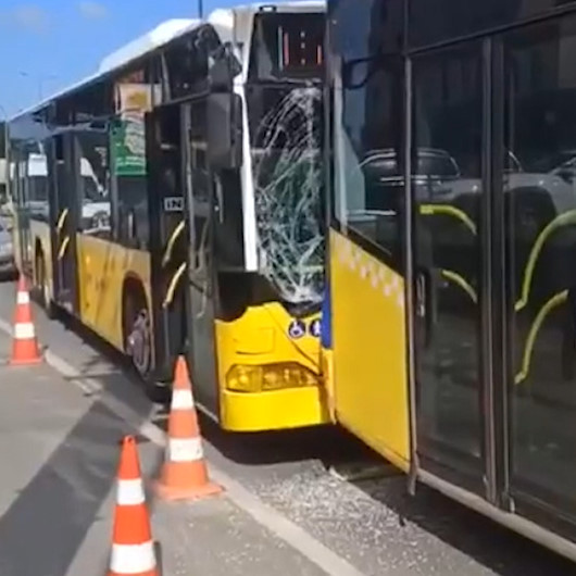 İstanbul Ümraniyede 3 İETT otobüsü zincirleme kaza yaptı