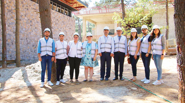 Çekmeköy Belediye Başkanı Ahmet Poyraz adına Başkan Yardımcısı ve Proje Yasal Temsilcisi Latif Coşar ile Crea Centers Proje ekibi teknik inceleme toplantısına katıldı.