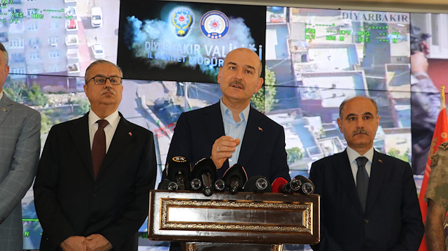 İçişleri Bakanı Sayın Süleyman Soylu, Diyarbakır İl Emniyet Müdürlüğünde açıklamalarda bulundu.