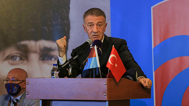 Ahmet Ağaoğlu'ndan transfer açıklaması: "İki oyuncuyu kampa yetiştireceğiz"