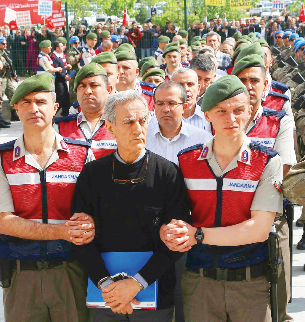Darbe girişimiyle ilgili ülke genelinde 289 dava açılmıştı. Bu davaların tamamı sonuçlandı. Mahkemeler, 1634 sanığa 141’er kez ile 1'er kez arasında değişen ağırlaştırılmış müebbet hapis cezası verdi. 1366 sanık müebbet hapse mahkum edilirken, 1891 sanık da 1 yıl 2 ay ile 20 yıl arasında değişen sürelerde hapse çarptırıldı.