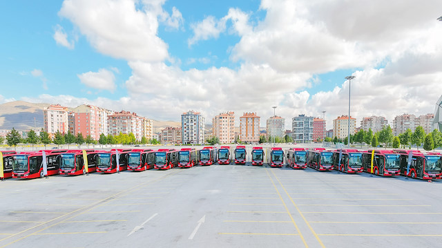 Konya Büyükşehir Belediyesi toplu ulaşım filosunu güçlendiriyor.