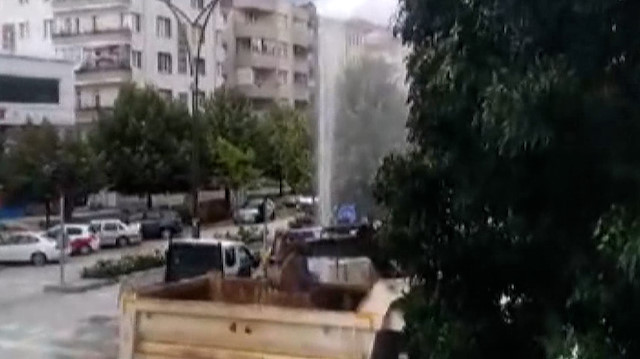 Kırşehir'de su borusu patladı: