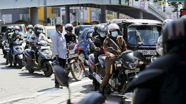 Sri Lanka’da yakıt satışları durduruldu