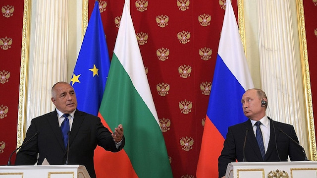 Bulgaristan ile Rusya arasındaki diplomatik ilişkiler kopma noktasına geldi.
