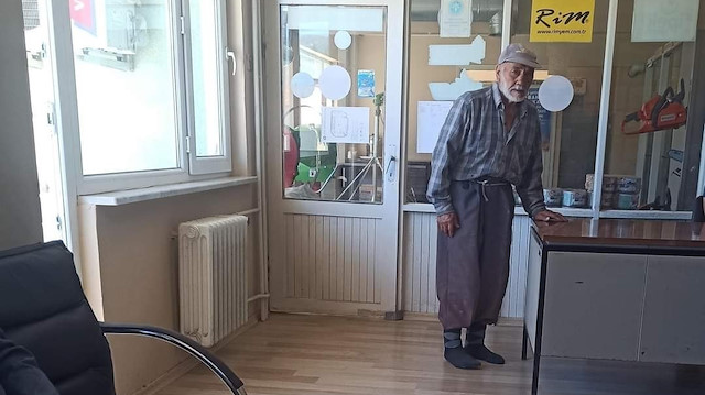 87 yaşındaki Rafet Burukoğlu