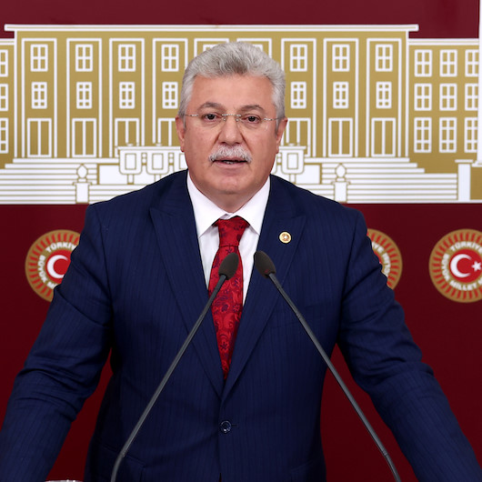 AK Partili Akbaşoğlundan seçmen iradesiyle dalga geçen DEVA Partisine tepki: Genel başkan yardımcısının özür dilemesi gerekir