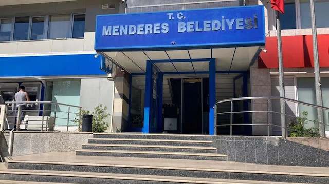 Menderes Belediye Başkanı Kayalar adli kontrol şartıyla serbest kaldı
