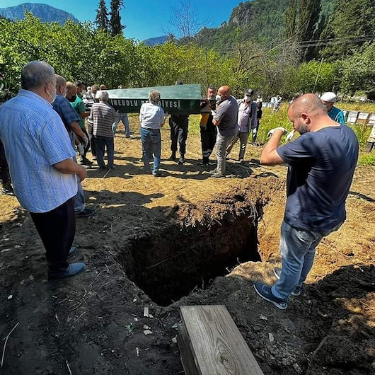 Kastamonu’daki sel sonrası Sinop’a kadar sürüklenmişti: Cenaze yeniden defnedildi
