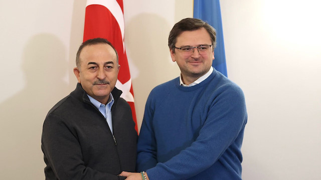Dışişleri Bakanı Çavuşoğlu, Ukrayna Dışişleri Bakanı Kuleba.