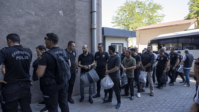 "Demir Yumruk" operasyonu kapsamında gözaltına alınan şüpheliler Ankara Adliyesine sevk edildi.