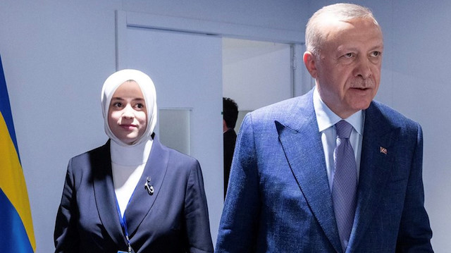 Cumhurbaşkanı Erdoğan ve tercümanı Fatima Gülham Abushanab
