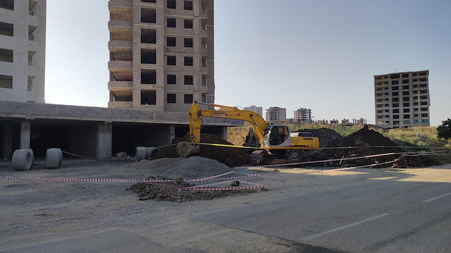 ​Adana'da inşaatta göçük: Mühendis ve işçi yaşamını yitirdi.